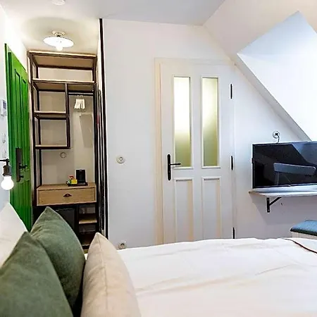 Czako Hotel 3*