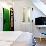 Czakó 3*